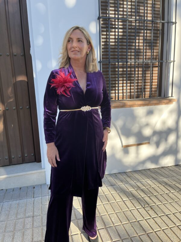 CONJUNTO TERCIOPELO MORADO